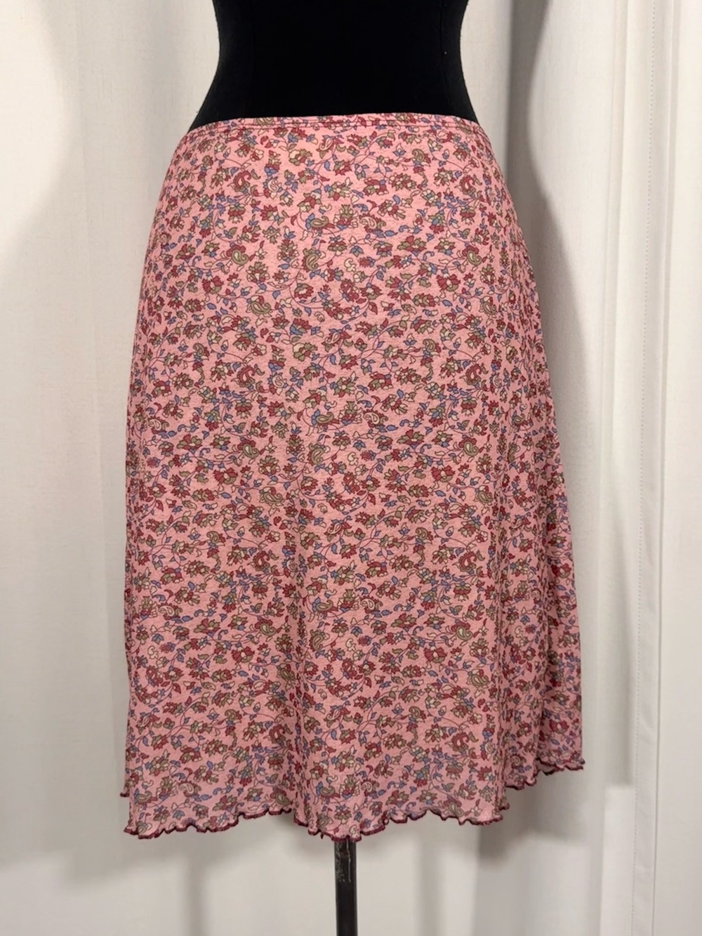 Early 2000s Xhilaration Floral Boho Midi Skirt - Picture 3 of 7